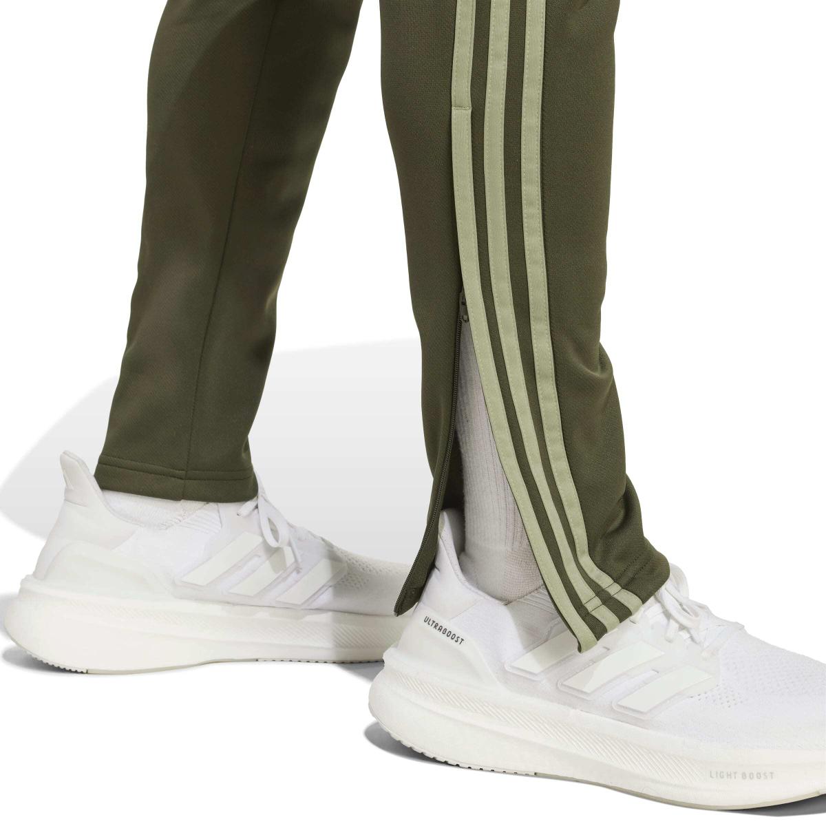 product/2/0/2025_09_adidas_jw4594_7_apparel_on_model_detail_view_2_white.jpg