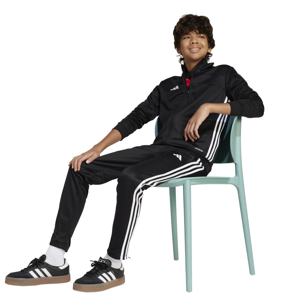 product/a/d/adidas_jp2534_black-white_5.jpg