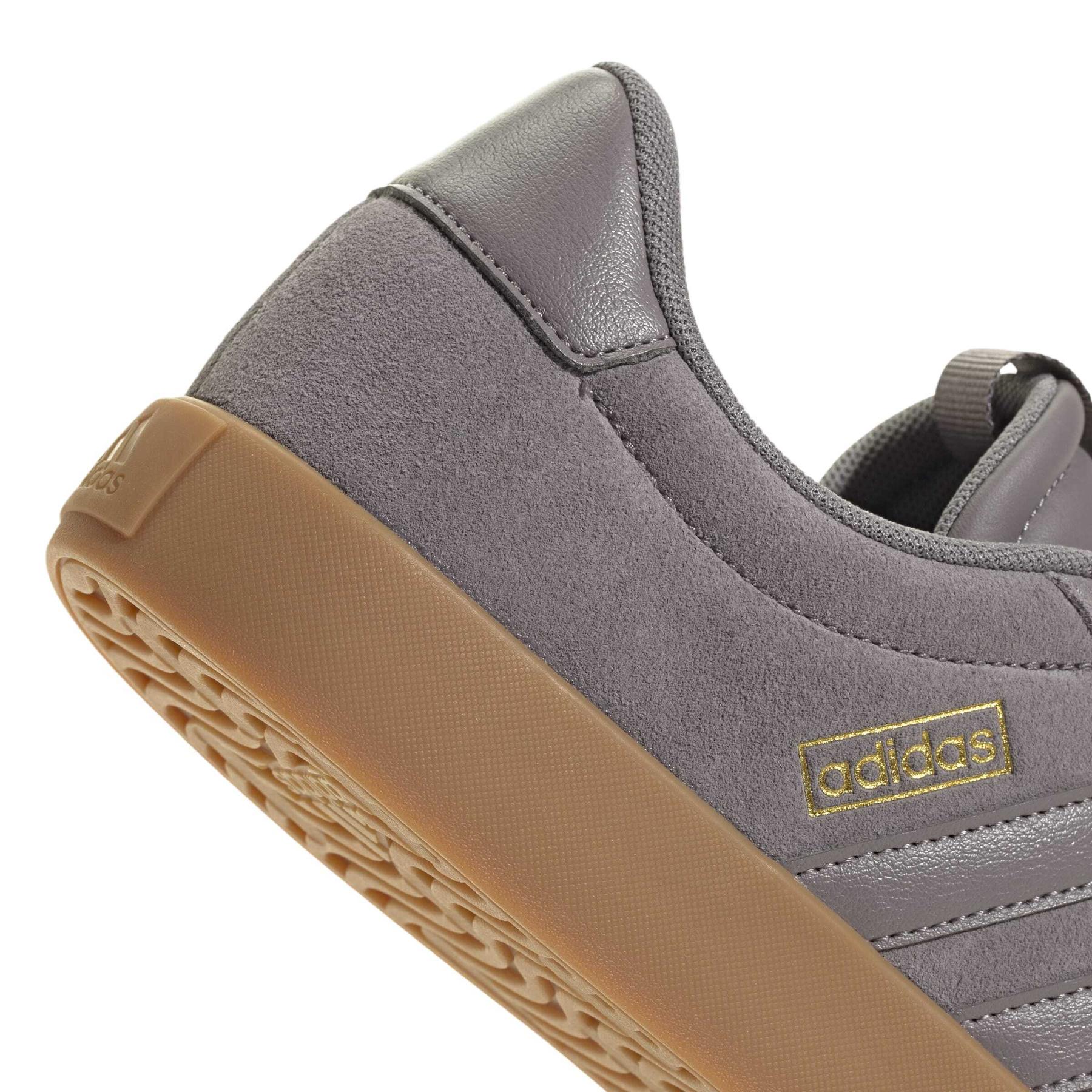 product/a/d/adidas_ih8911_9_footwear_photography_detail_view_2_white-nw091625.jpg