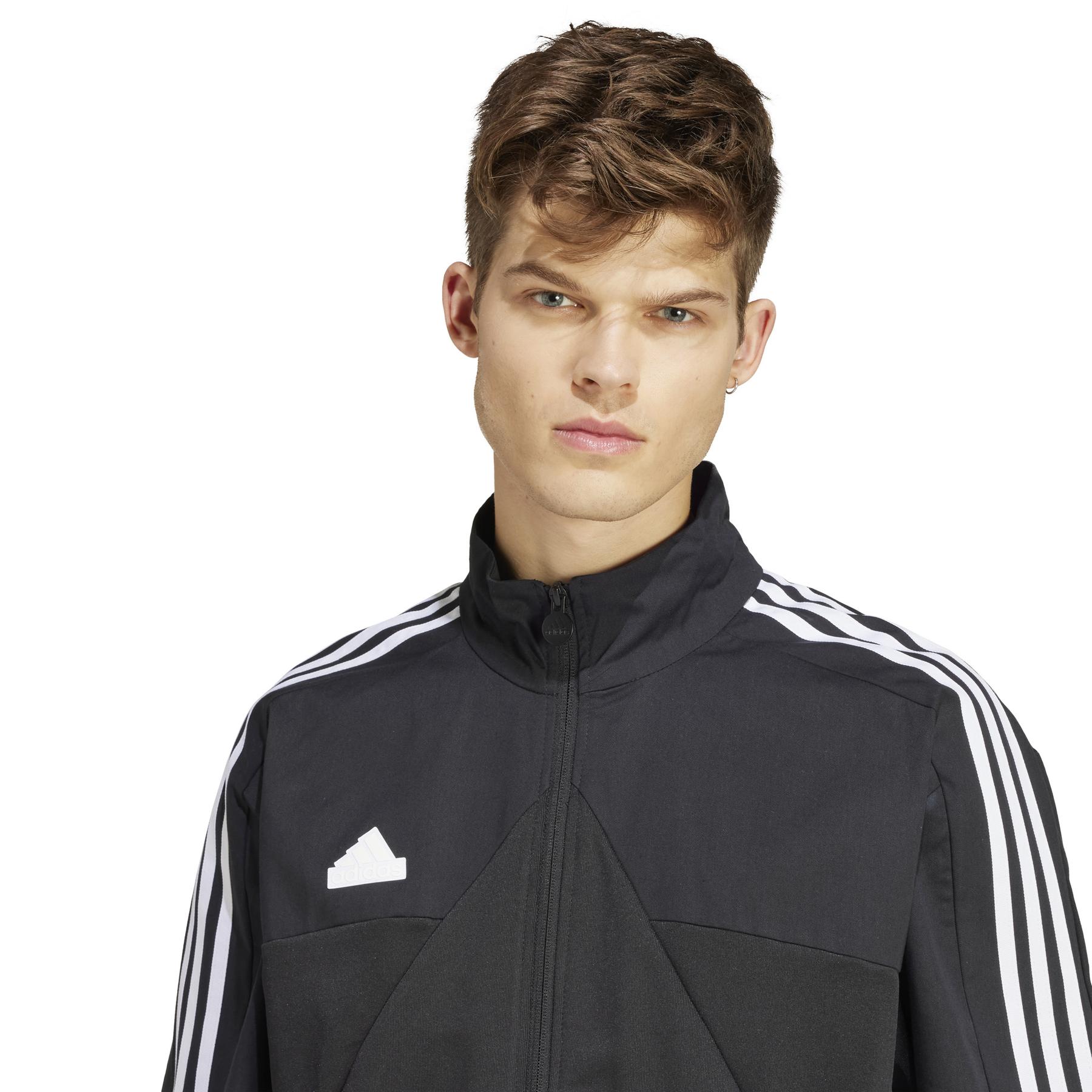 product/a/d/adidas_ip3780_7_apparel_on_model_detail_view_1_white-nw040524x.jpg