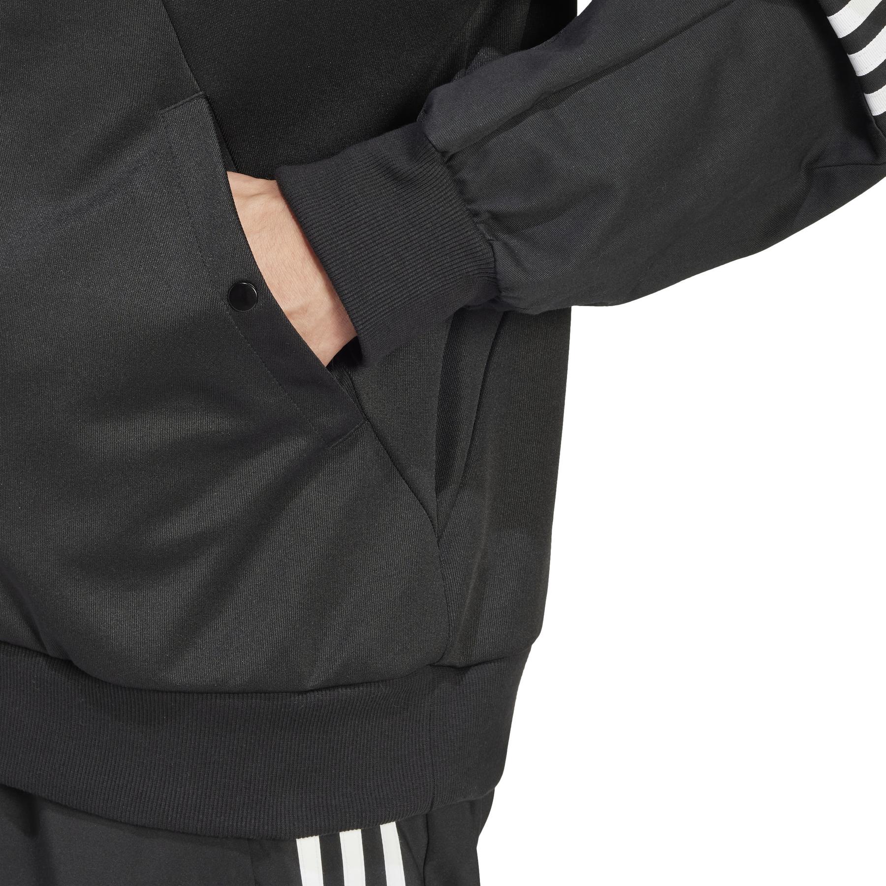 product/a/d/adidas_ip3780_8_apparel_on_model_detail_view_2_white-nw040524x.jpg