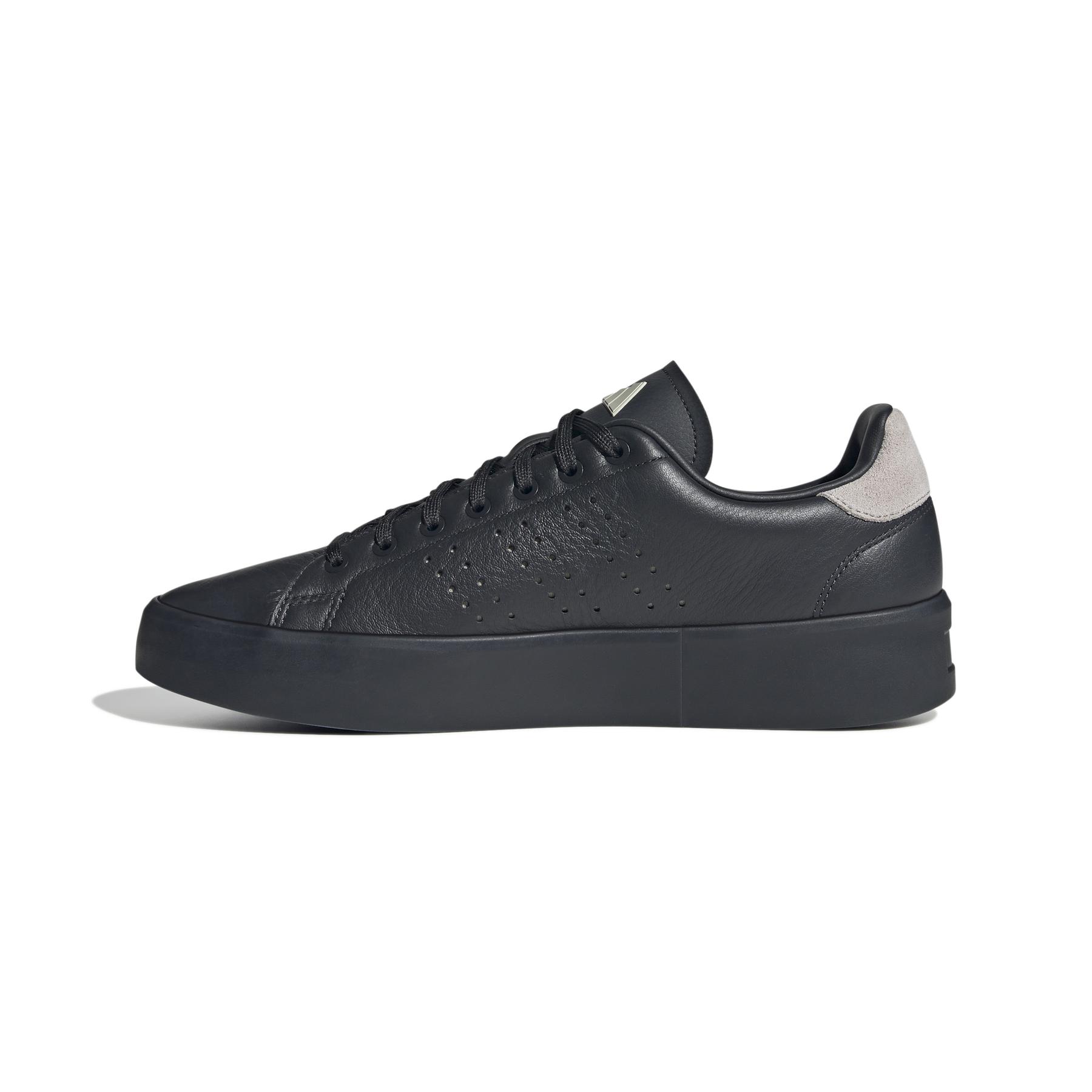 product/a/d/adidas_ji2378_5_footwear_photography_side_medial_center_view_white-nw091625.jpg
